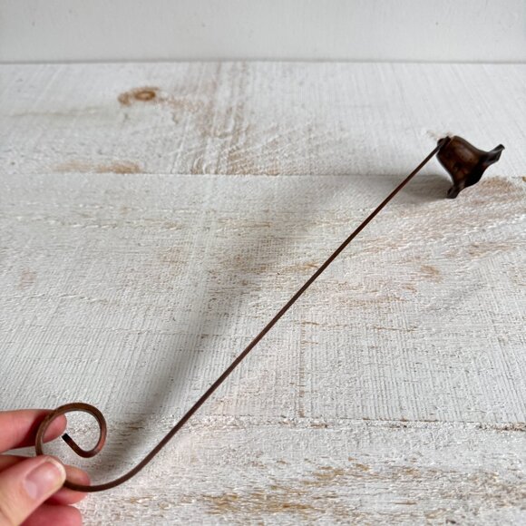 Vintage Copper Candle Snuffer with Twisted Handle - Picture 2 of 8